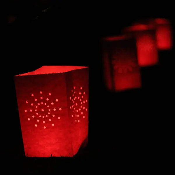 Lanterne Japonaise De Jardin Rouge - Skylantern.Fr