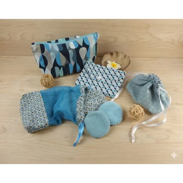 Trousse à maquillage + filet de lavage + sac à savon + pochon et lingettes démaquillantes en éponge de bambou/coton