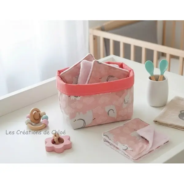 Panier et 6 lingettes bébé