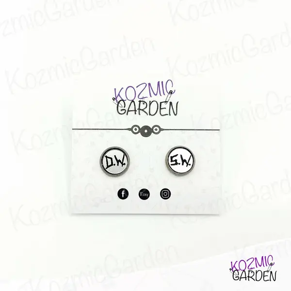Boucles d'oreilles supernatural — initiales dean & sam winchester bijoux série tv