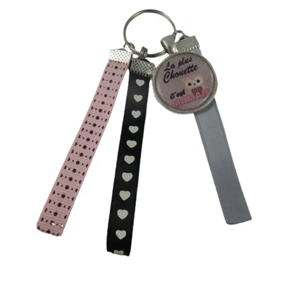 Porte clés gris, noir et rose "la plus chouette c'est maman"