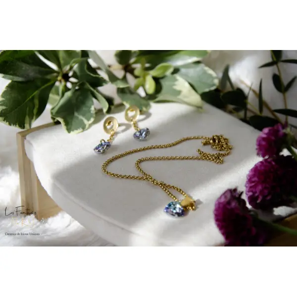 Parure "eléa" destockage acier doré et cristal 40 cm grand déstockage 50% bijoux femme assembler mains (a512)