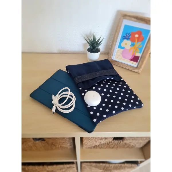 Housse de protection pour tablette ou liseuse, pochette de voyage, protection livre