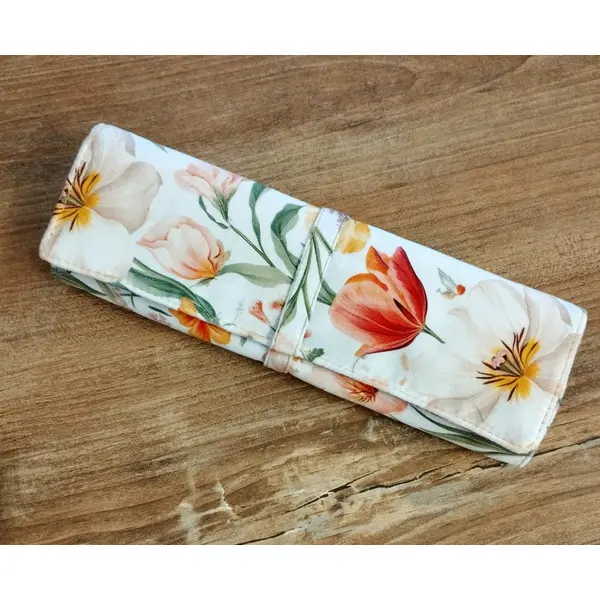 Pochette à couverts motifs printemps japonais