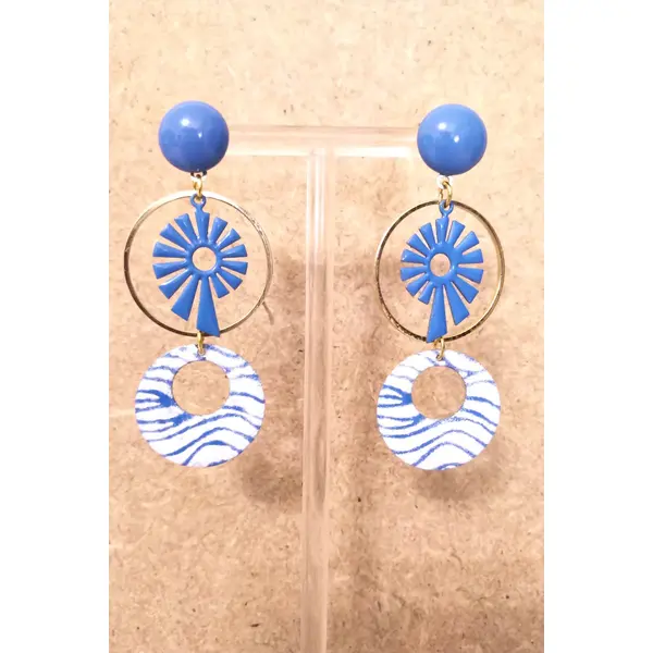 Boucles d'oreilles sequins émaillés faits mains bleu roi et blanc .