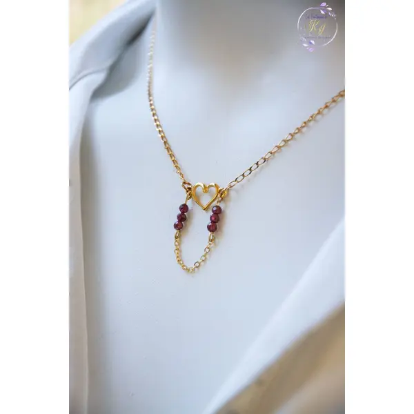 Collier "aleena" or fin et grenat naturel 43 cm grand déstockage 50% bijoux femme assembler mains (a600)