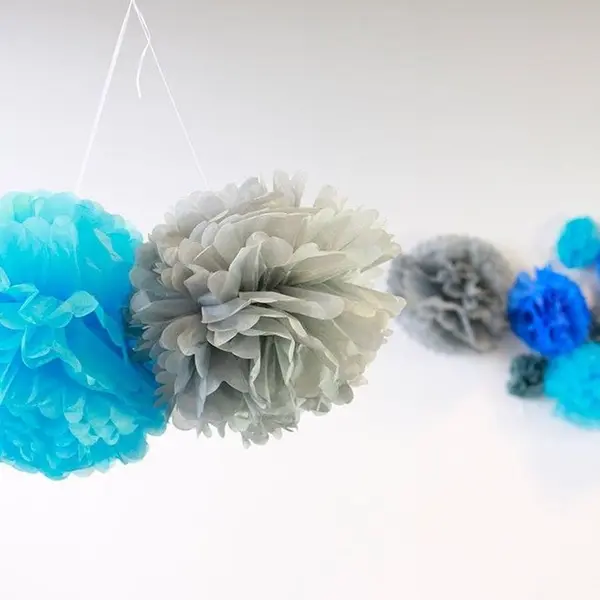 Pompon En Papier Mariage Deco Gris 30 Cm x2 - Skylantern.Fr