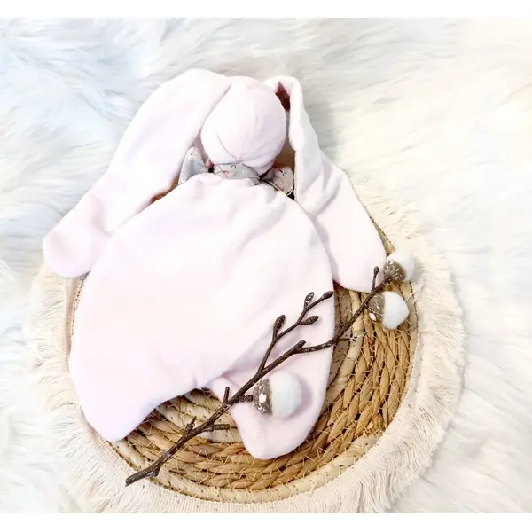 Doudou petit lapin rose clair