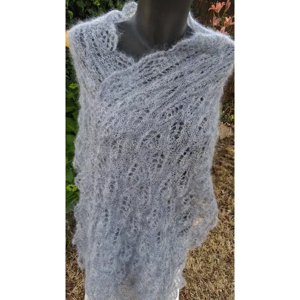 Etole soie et mohair tricotée mains bleu tempête